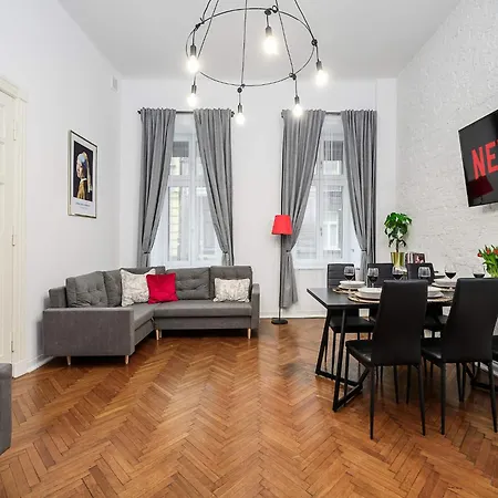 Near Moniuszko Park Appartement